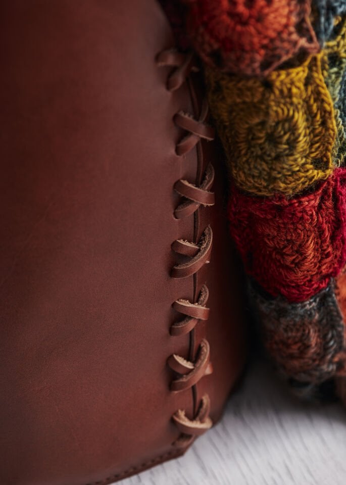 Gardin Leather – Handcrafted Leather Blanket Basket